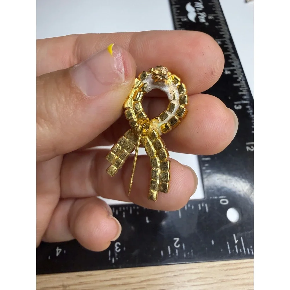 N/A pink rhinestone